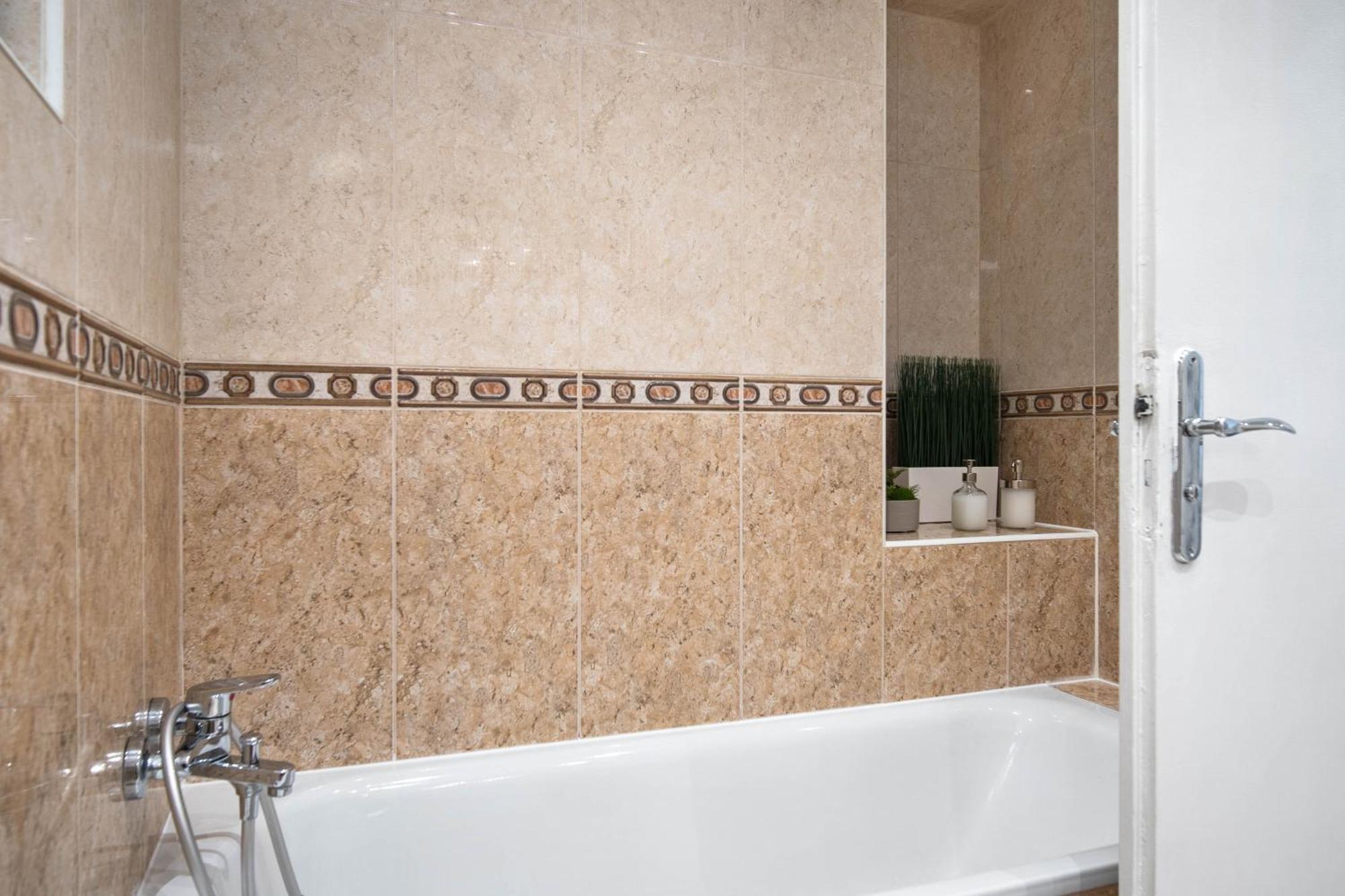 Best Location Apartment Air-Conditioned Братислава Экстерьер фото