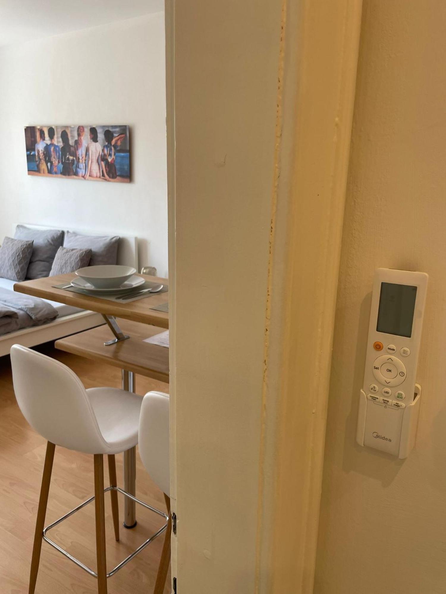 Best Location Apartment Air-Conditioned Братислава Экстерьер фото